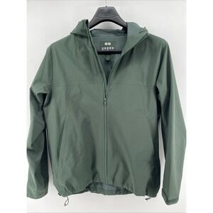 Uniqlo Packable Jacket Mens Large Olive Green Hooded Windbreaker Hiking Outdoors